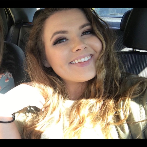 chloe_edens